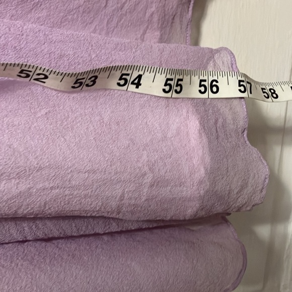 Like new !  100% silk chiffon , lilac color dress with beaded embellishments. - Picture 15 of 15